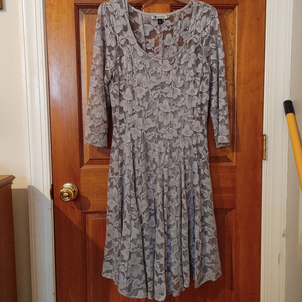 Lace Gray flare dress NY Leslie Fay Size 12, worn once.